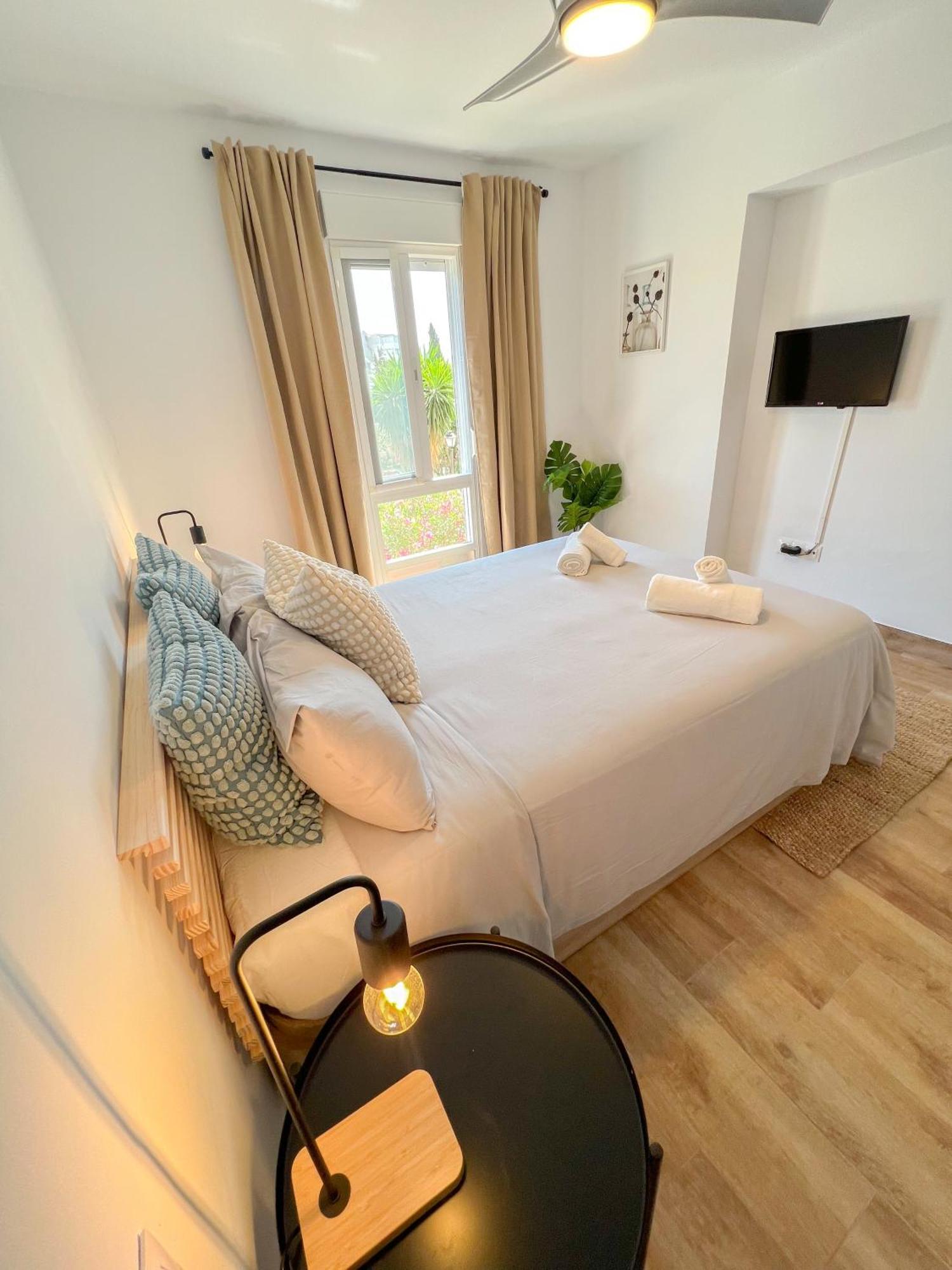 Bright & Cozy Apartment Acuario Beach&Pool Benalmádena Esterno foto